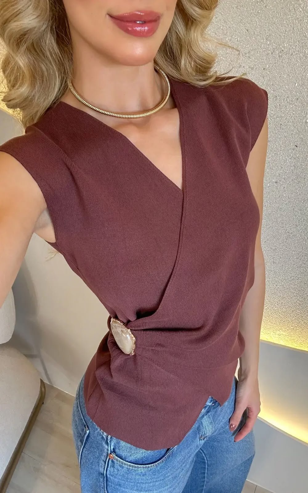 Blusa Safira com pedraria - café