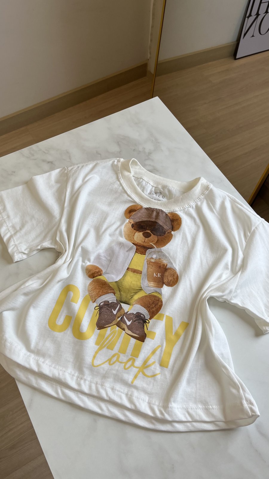 T- shirt cropped comfy foto 2
