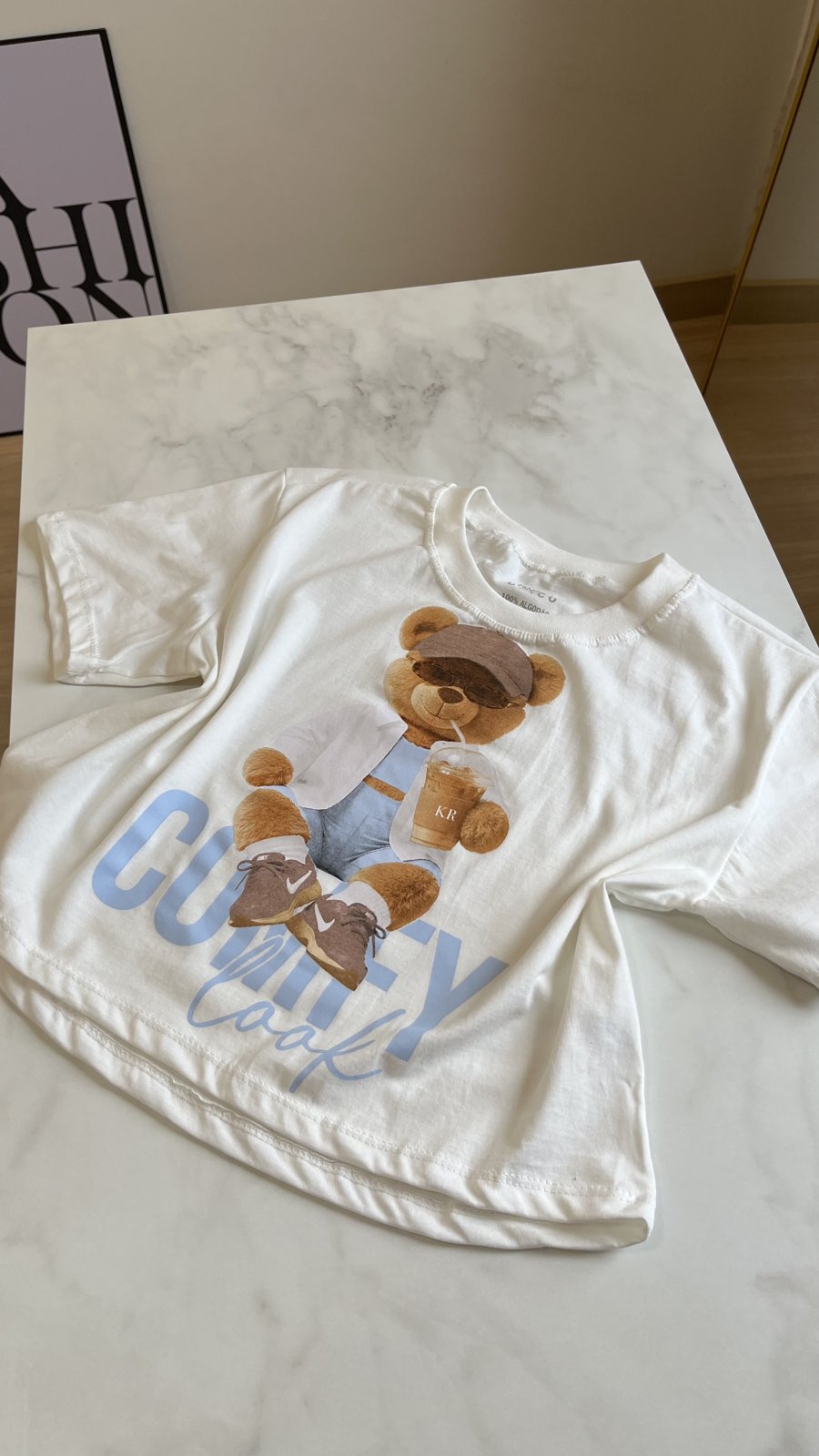 T- shirt cropped comfy foto 3